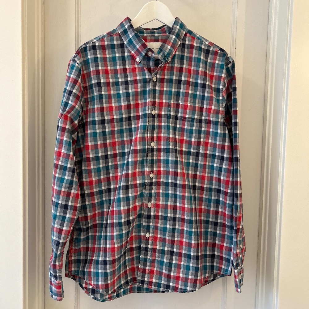 American Eagle men’s large long sleeve shirt